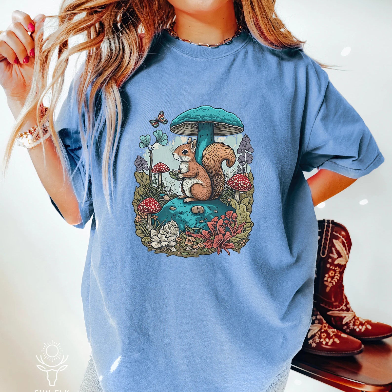 Cute Fairycore Squirrel Unisex Shirt